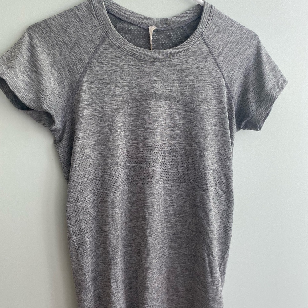 Lululemon swiftly tech shirt